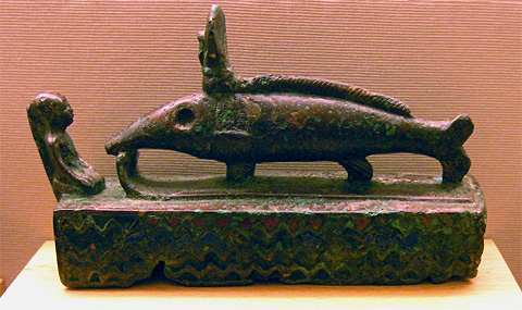 Late Period Bronze Oxyrhynchus fish statuette. (Ashmolean Museum Oxford)